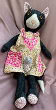 Load image into Gallery viewer, Damson the Cat & Bluebell the Mouse
